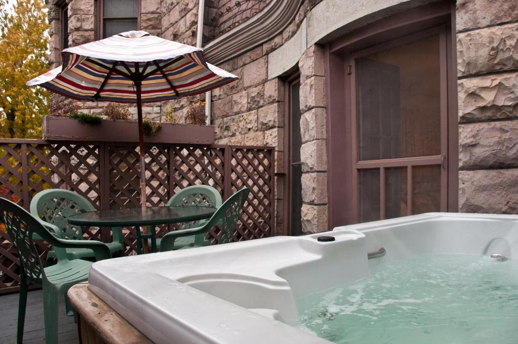 Castle Marne Bed & Breakfast 4* Denver