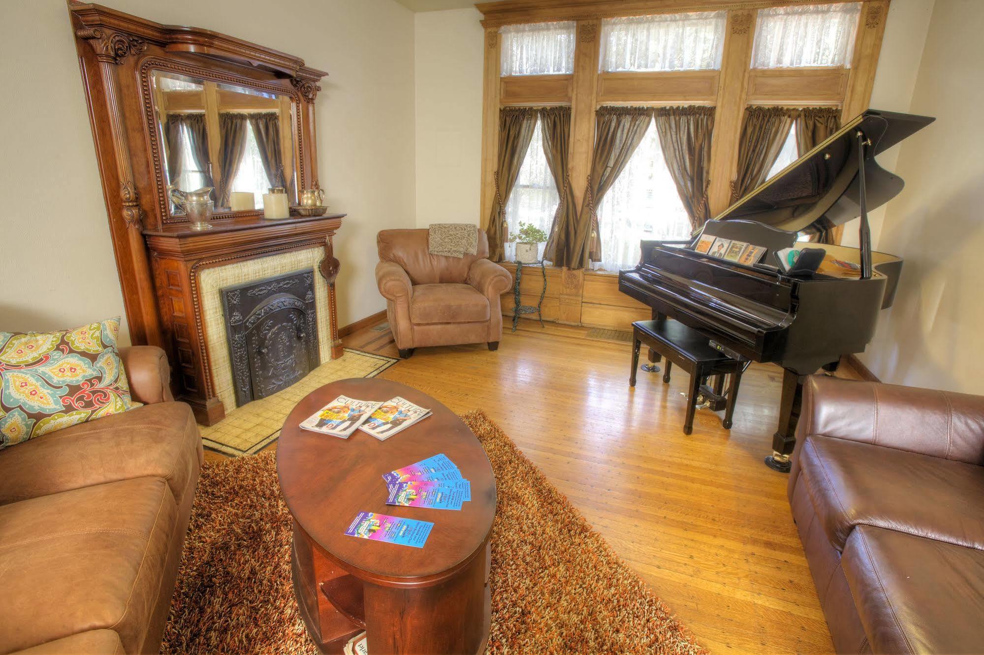 Adagio 4* Denver