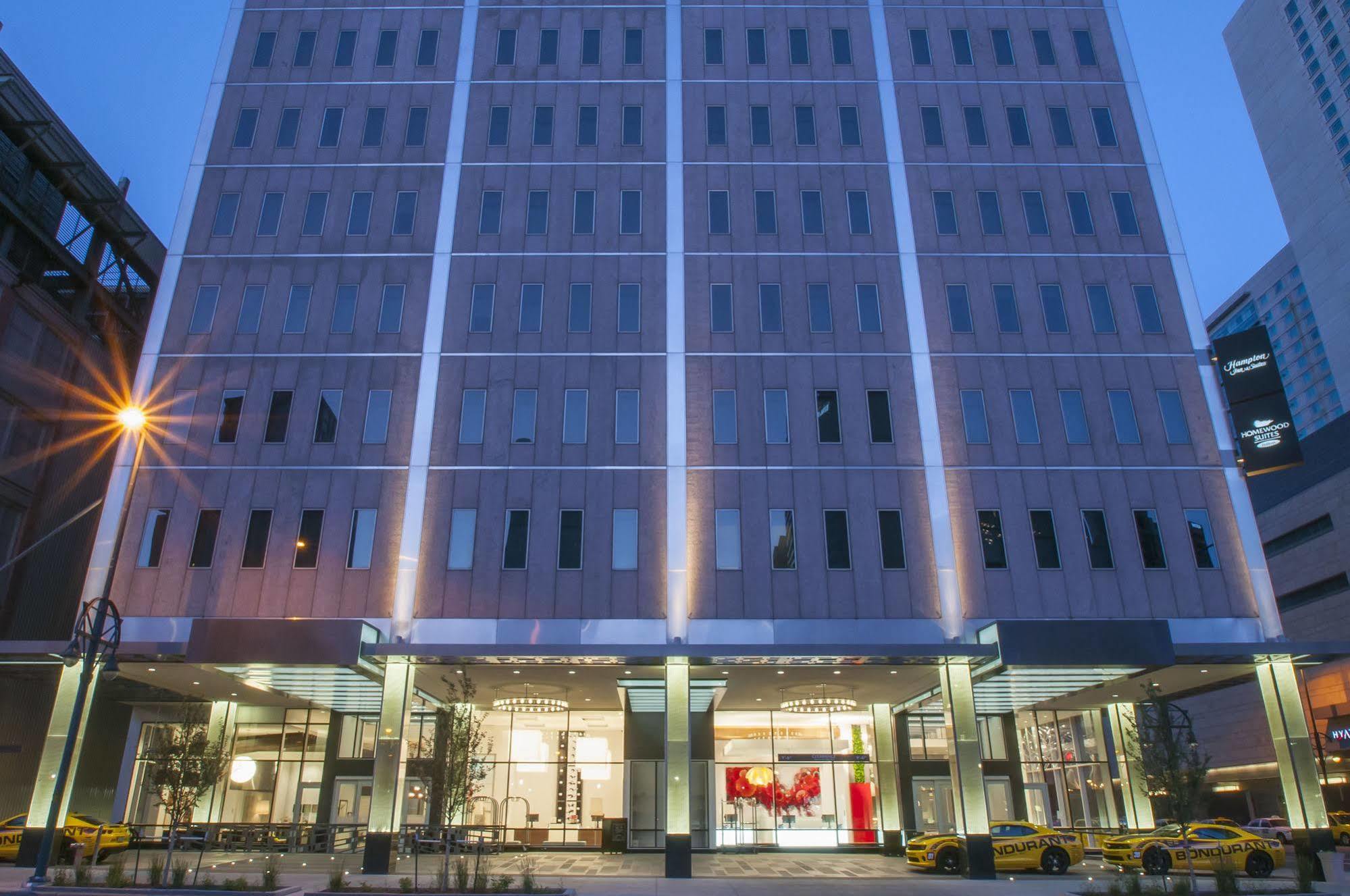 Hotel Hampton & Downtown Convention Center 3*