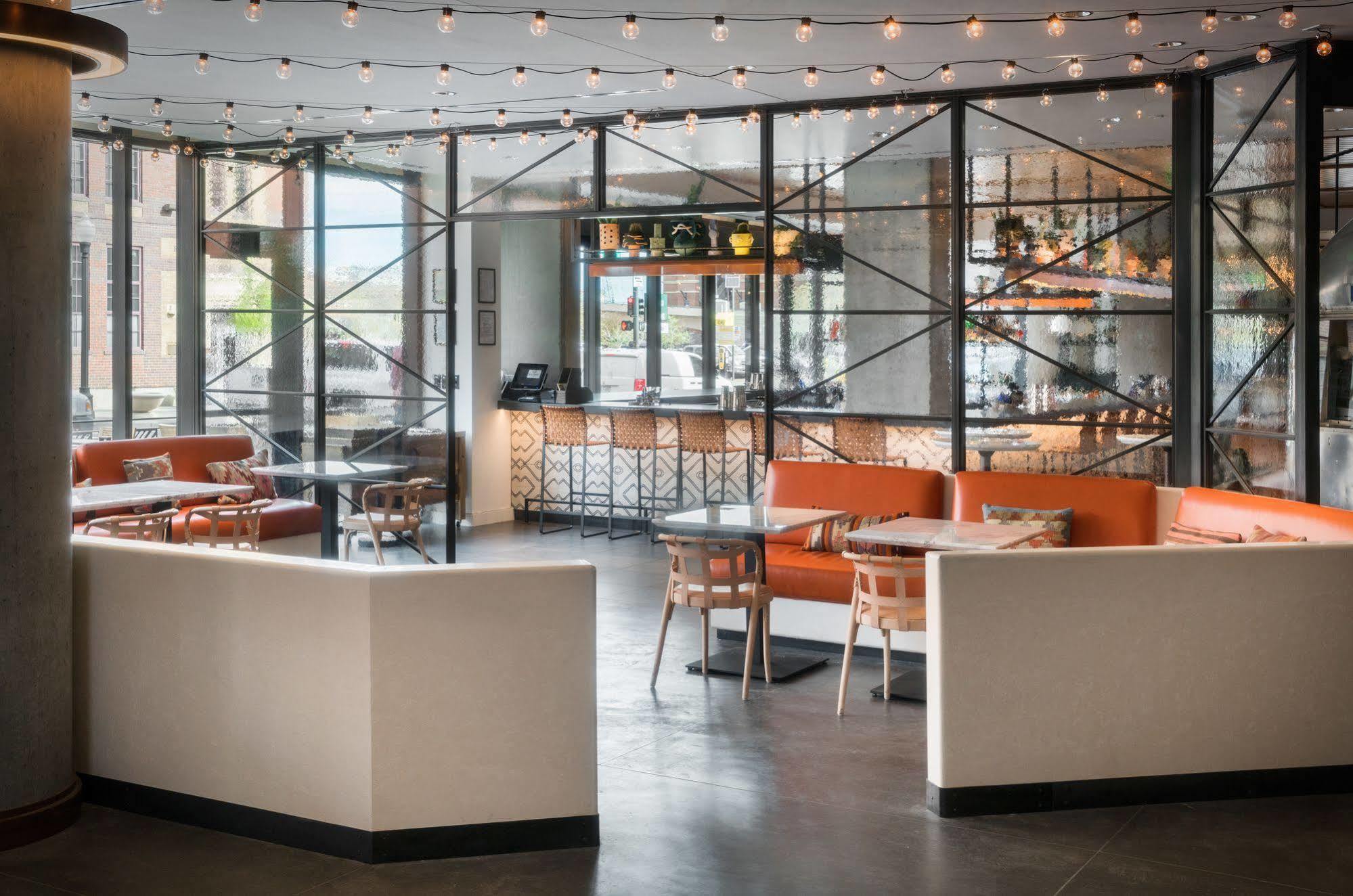 Hotel The Maven At Dairy Block 4*