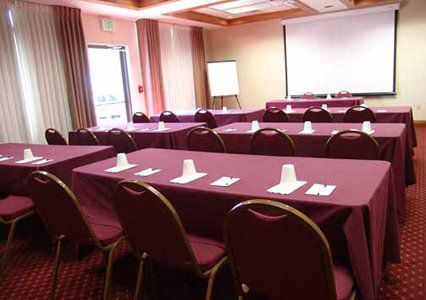 Ramada By Wyndham International Airport Denver