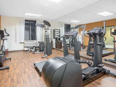 Ramada By Wyndham International Airport