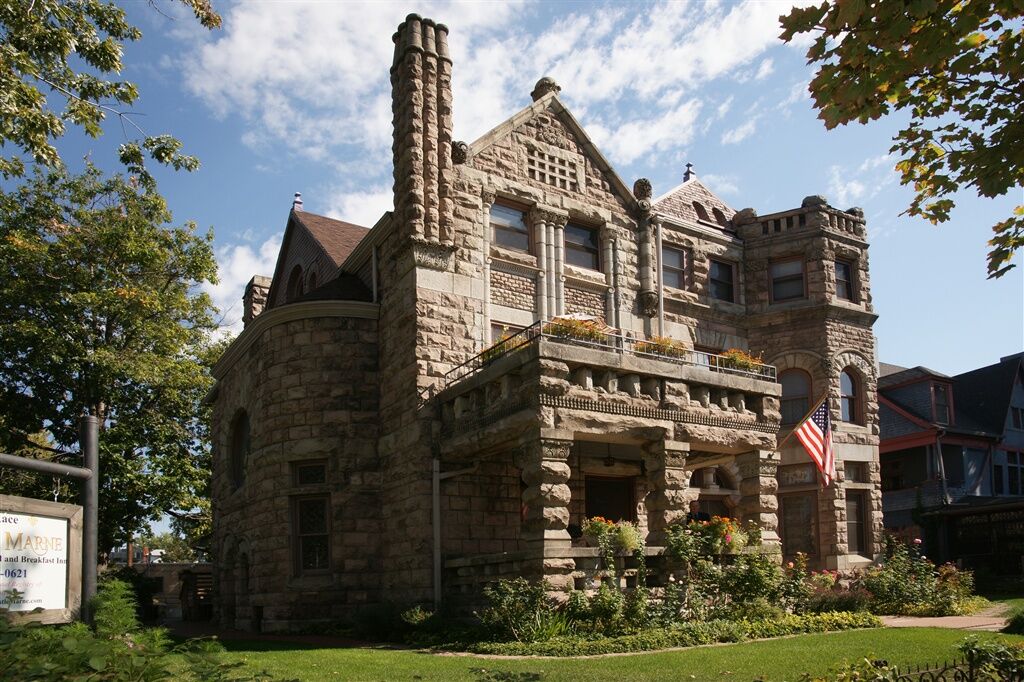 Castle Marne Bed & Breakfast Bed & Breakfast 4*