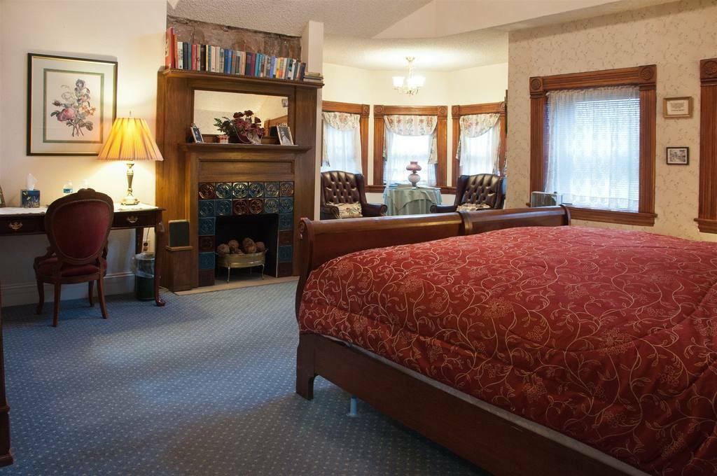 Bed & Breakfast Castle Marne Bed & Breakfast Denver