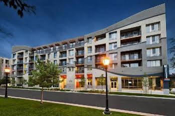 Oakwood At Broadstone Cherry Creek Denver