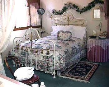 Castle Marne Bed & Breakfast Bed & Breakfast 4*