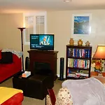 Blue Bear Den 3Br 2Ba Dtc Private Apt Hot Tub