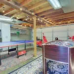 Lux Bach Retreat Prime Location 420Ok Sleeps 20