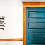 11Th Avenue Hostel