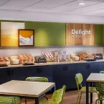 Spark By Hilton Denver International Airport