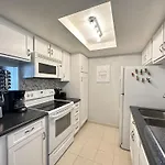 Cozy 1Br, 1Ba Condo