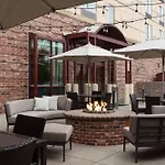 Courtyard By Marriott Denver Airport