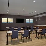 Courtyard By Marriott Denver Downtown Stadium Area