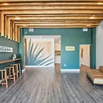 2880 The Penthouse At Espadin