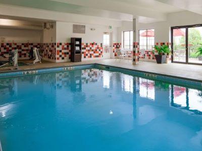 Hotel Spark By Hilton International Airport 3*