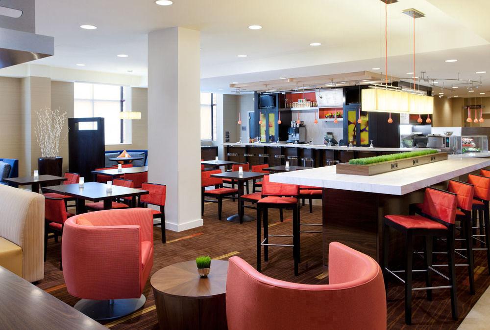 Courtyard By Marriott Airport 3* Denver