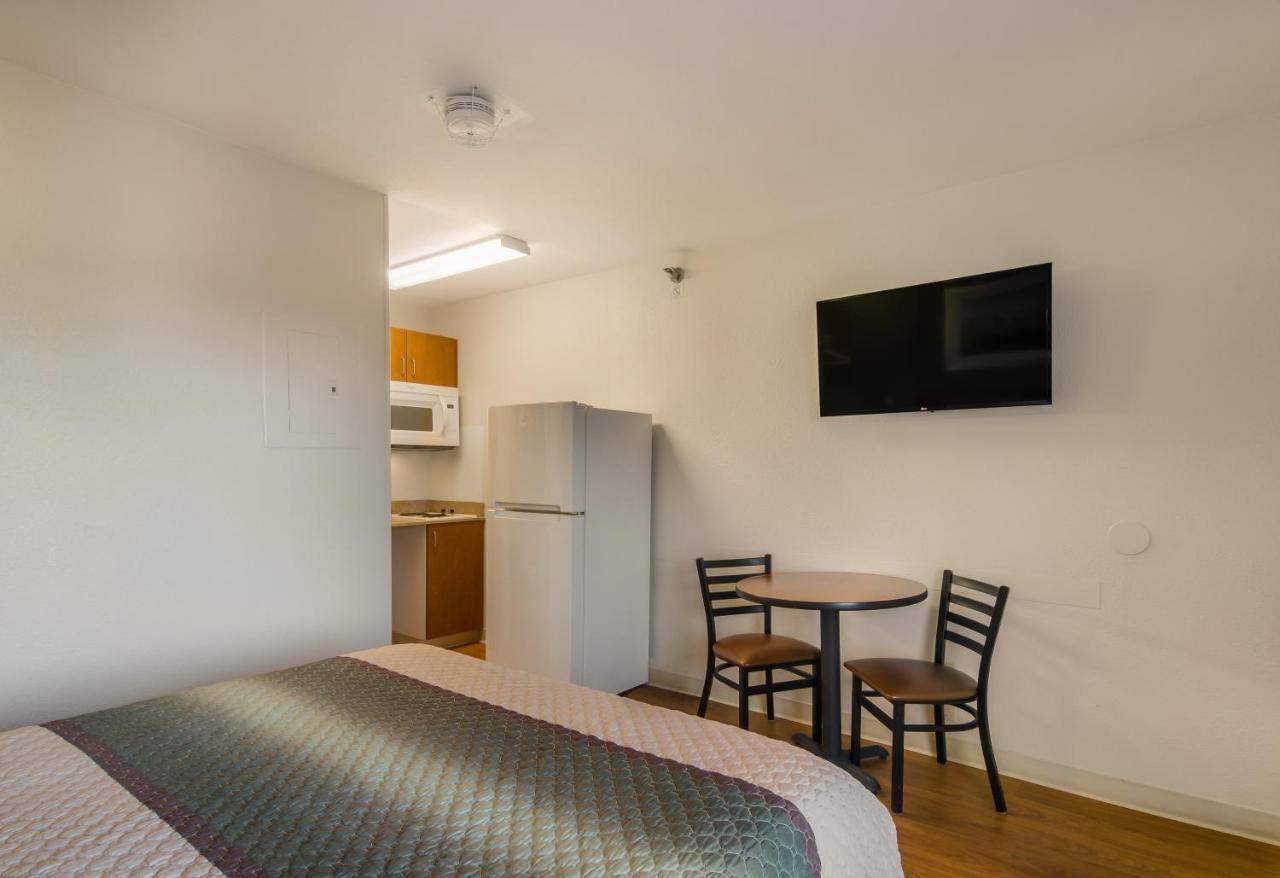 Motel Hometowne By Red Roof - Glendale/ Cherry Creek Denver
