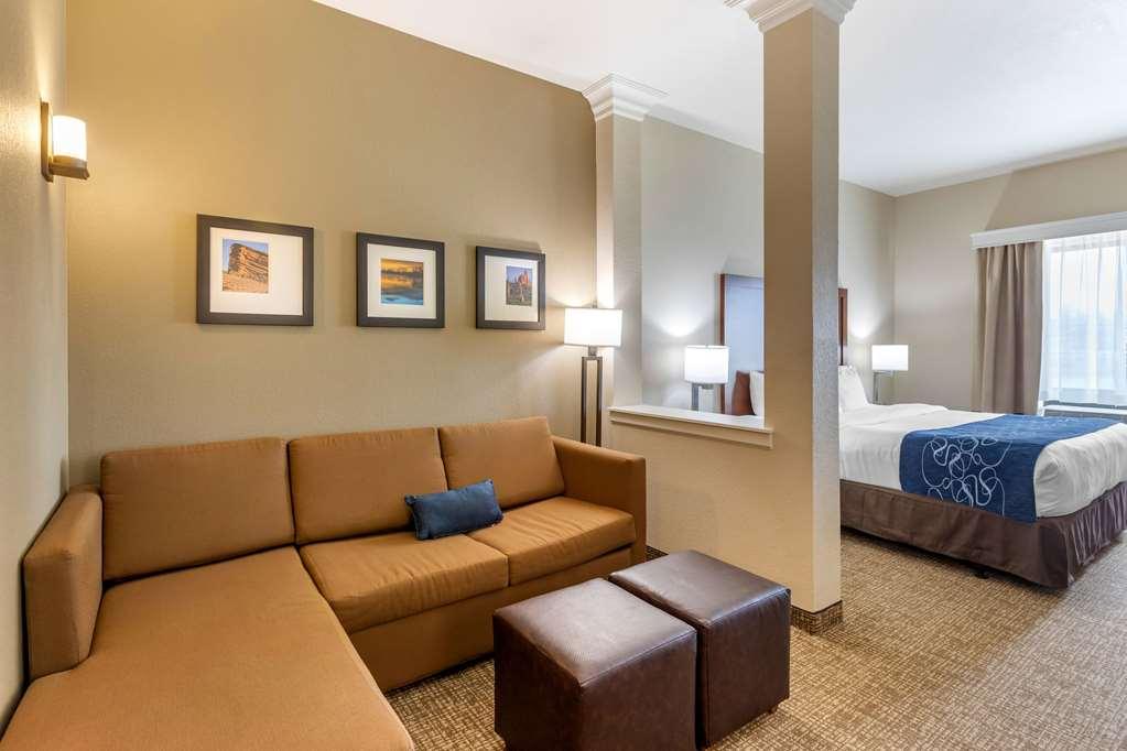 Hotel Mainstay Near Downtown 3*