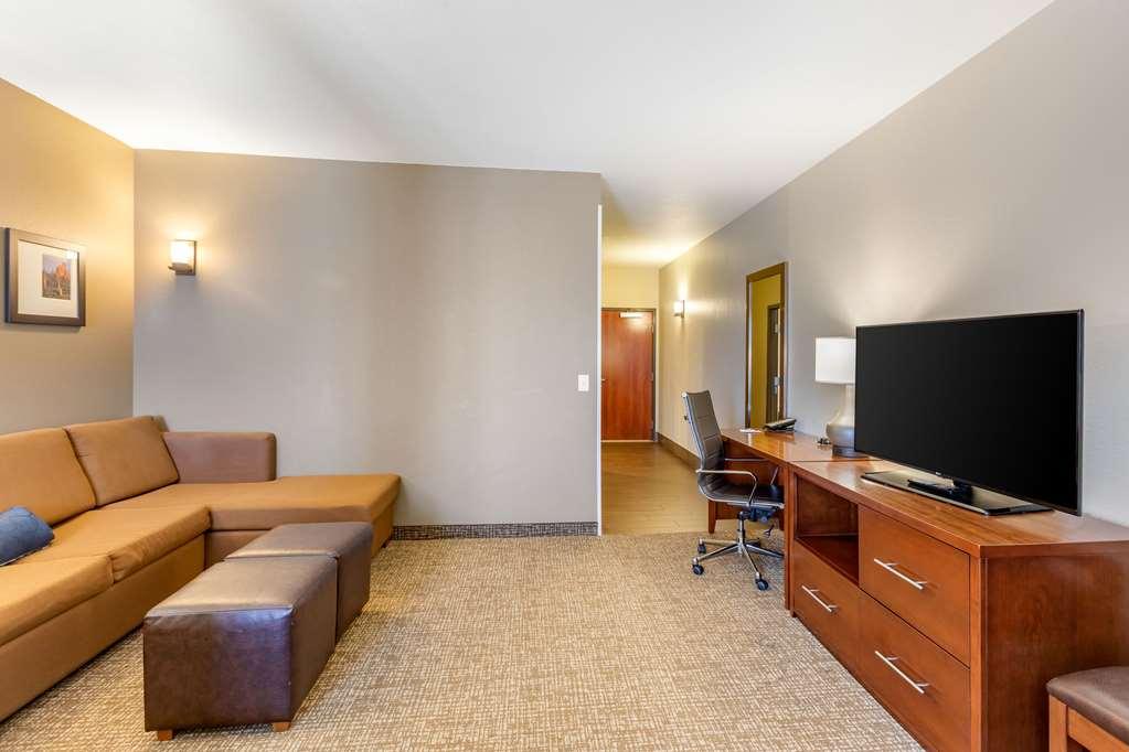 Hotel Mainstay Near Downtown 3*