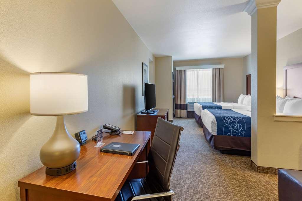 Hotel Mainstay Near Downtown 3*