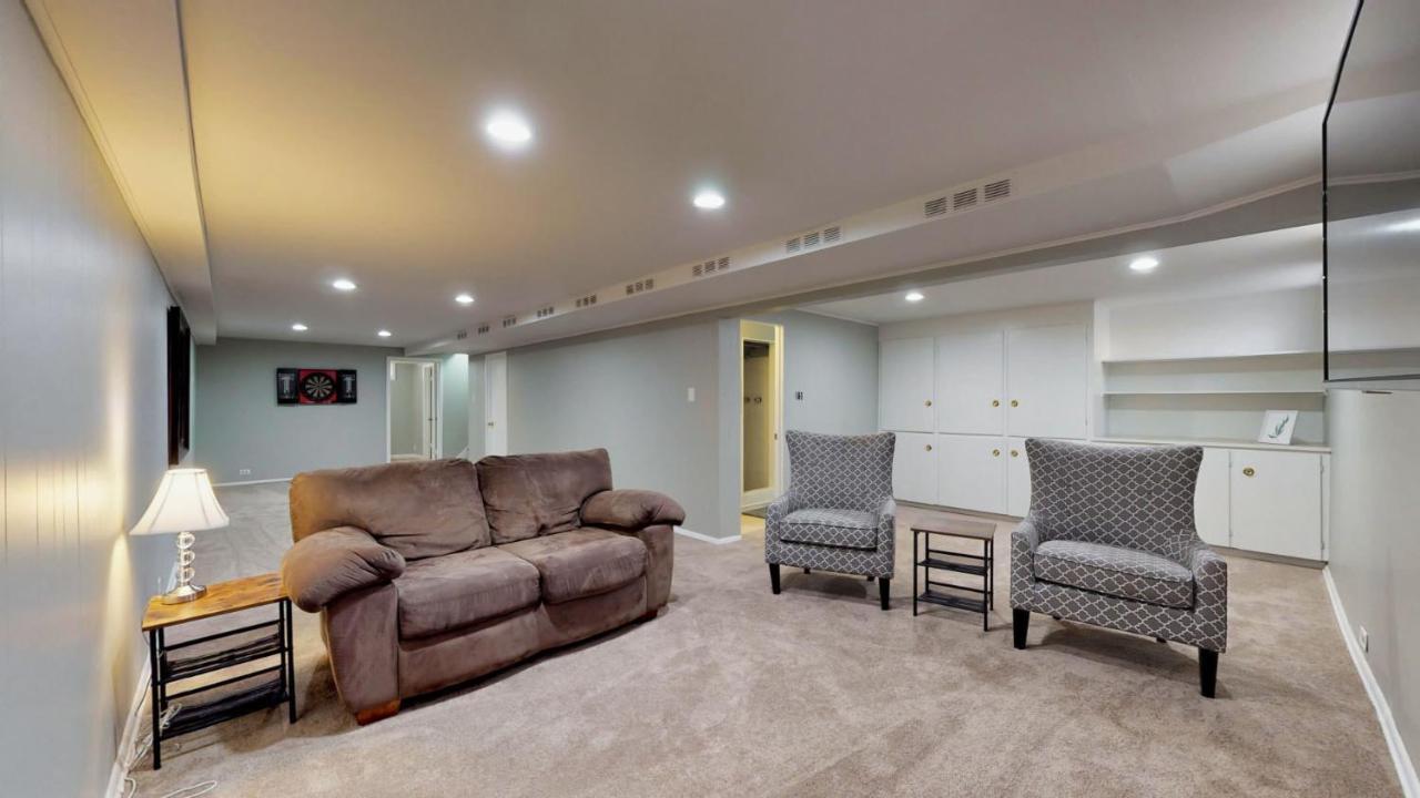 4 Bed + More Quiet Neighborhood