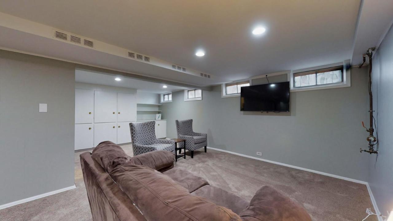 4 Bed + More Quiet Neighborhood