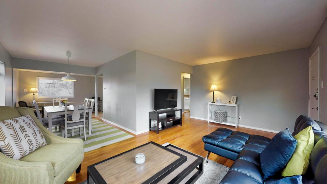 4 Bed + More Quiet Neighborhood Holiday home