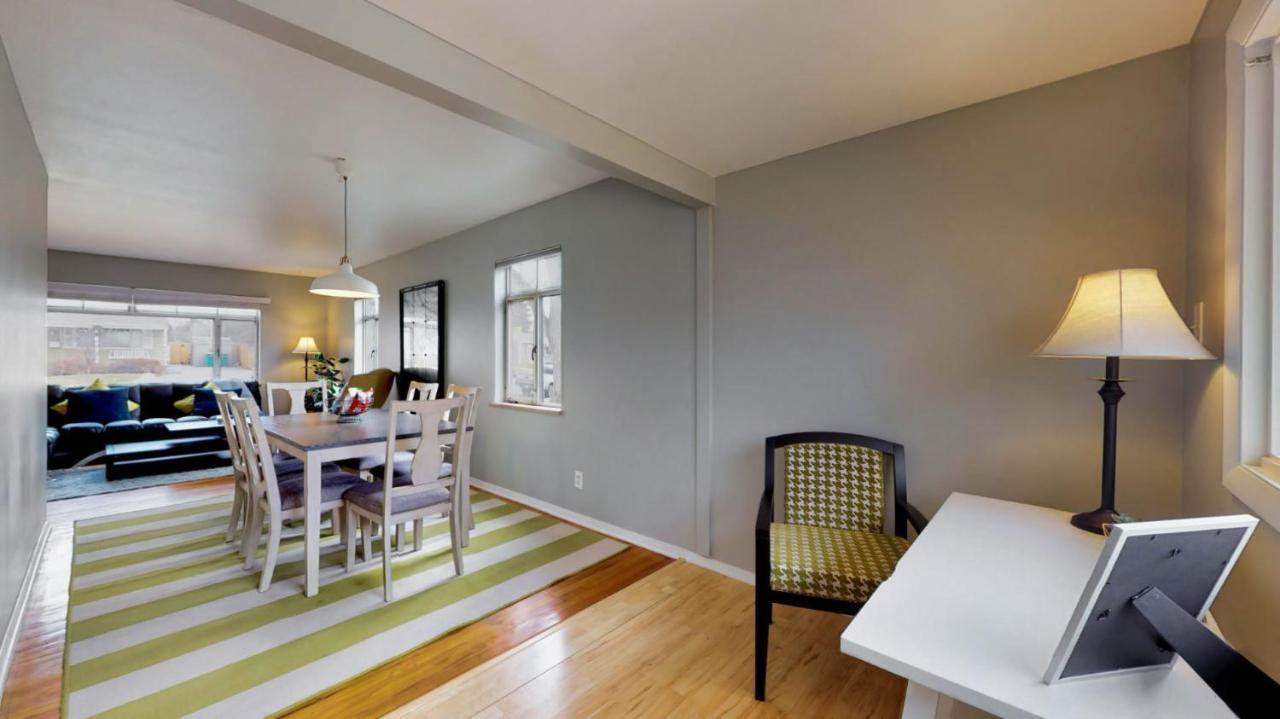 Holiday home 4 Bed + More Quiet Neighborhood
