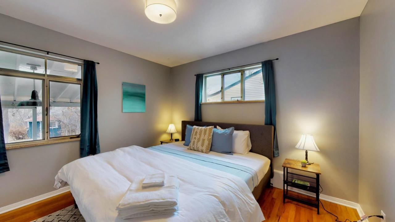 4 Bed + More Quiet Neighborhood *