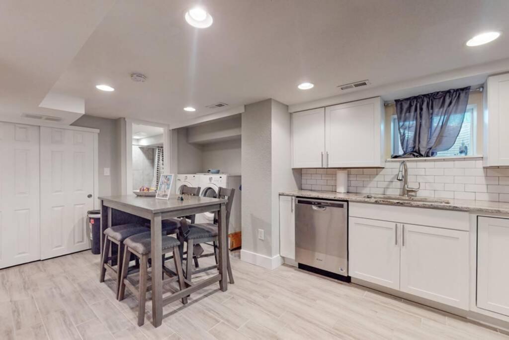 2 King Lower 65th Oasis In With King Beds * Denver