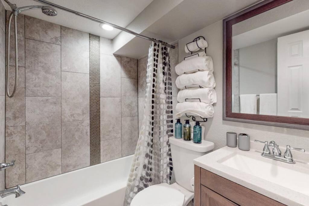 2 King Lower 65th Oasis In With King Beds Denver