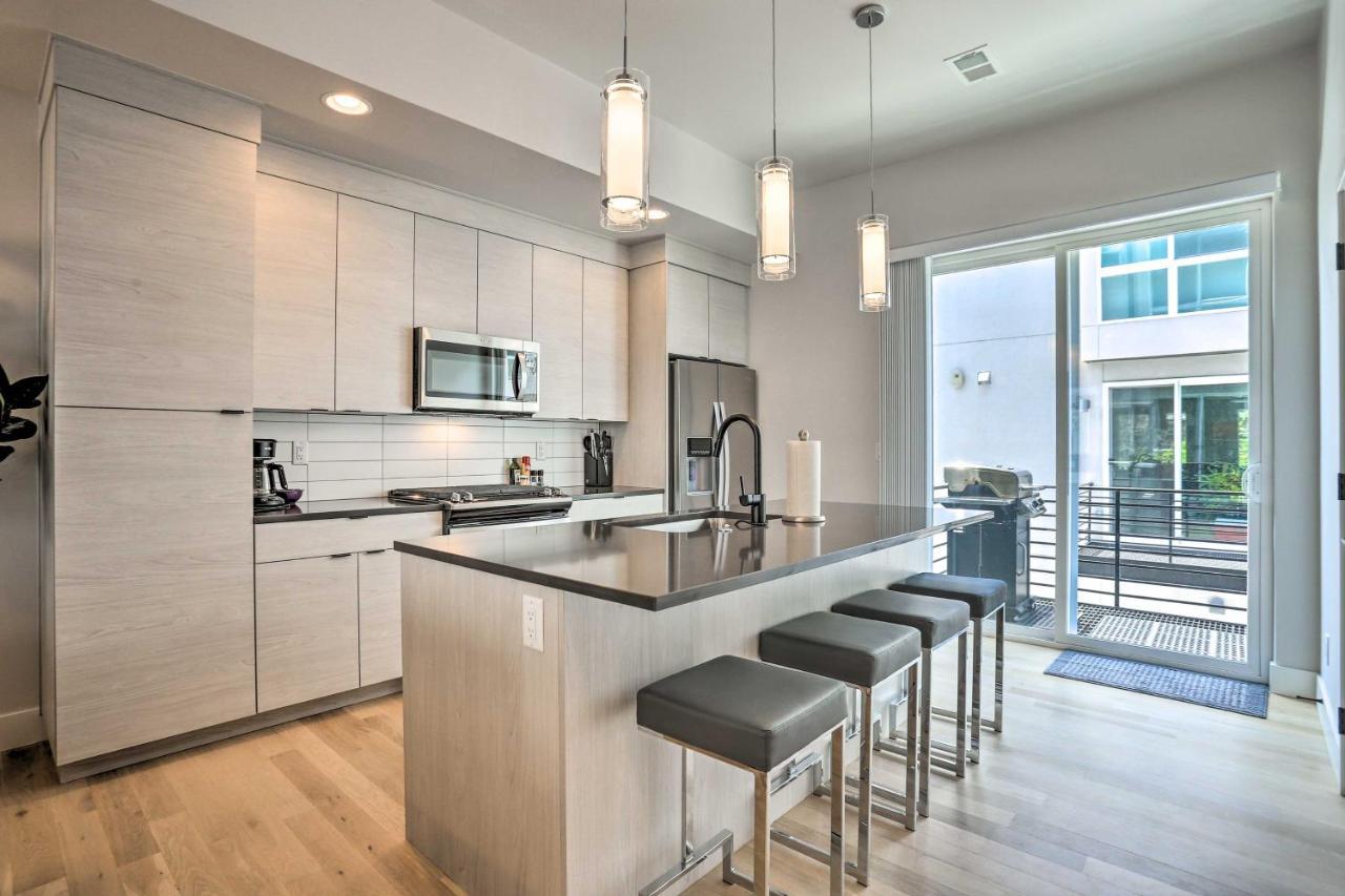 Trendy Townhome - Walk To Mile High Stadium Denver