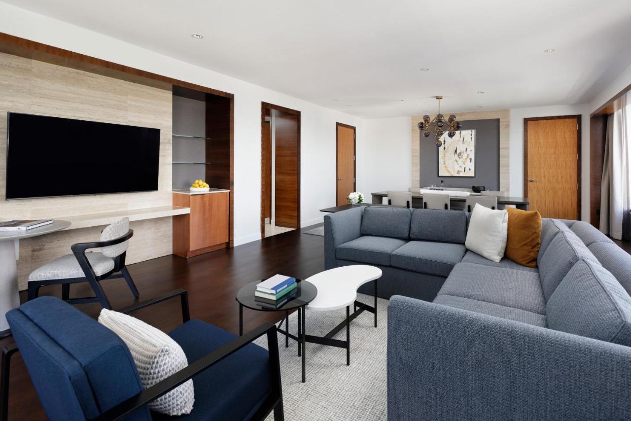 Hotel Four Seasons 5*