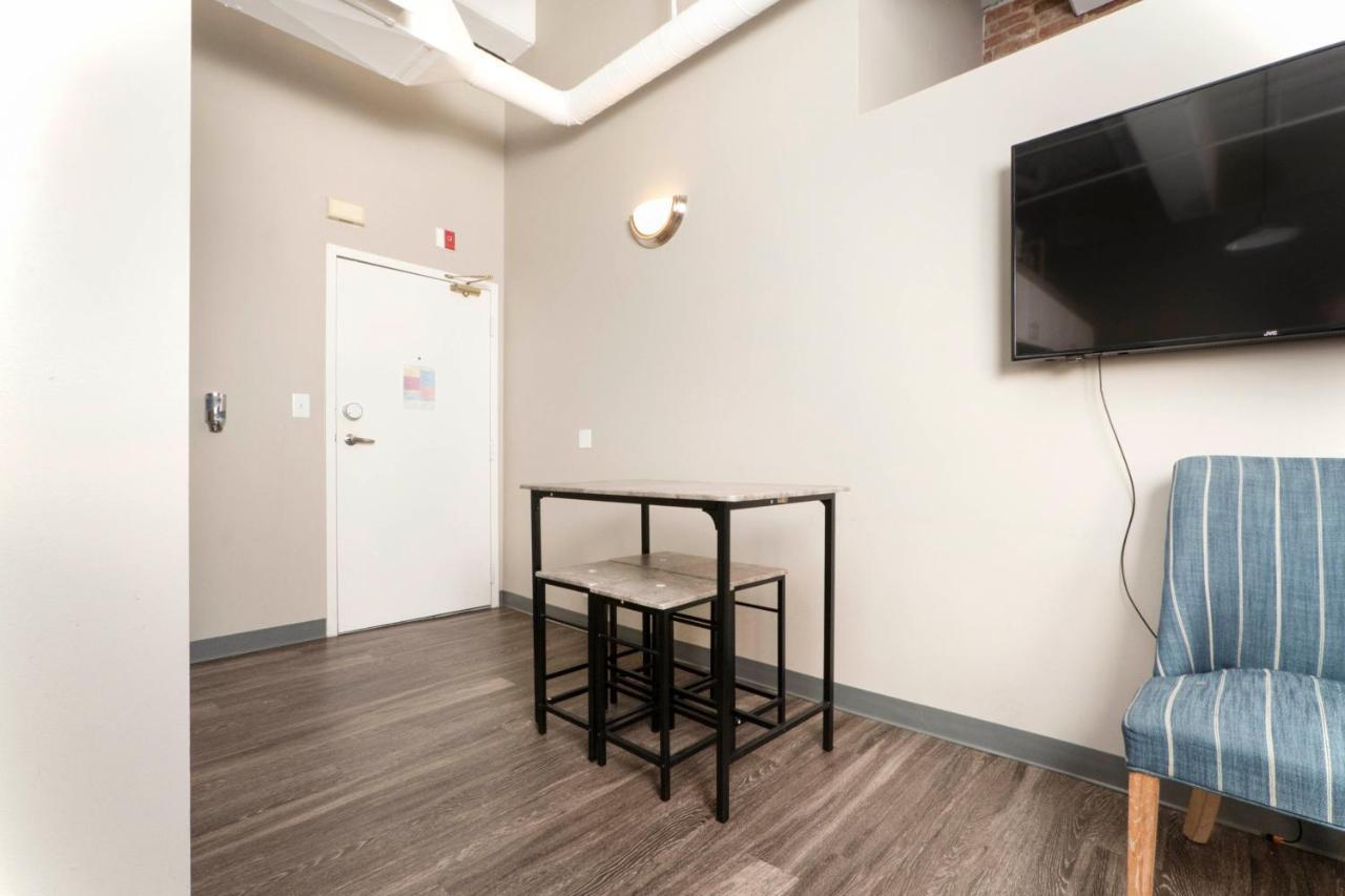 Hotel Renu - Relax, Revive, Renew Denver