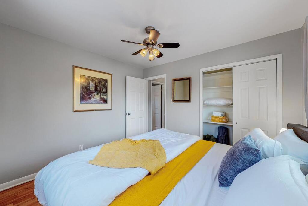 103 Zenobia Upper 2 Bedroom Unit In With 2 King Bed *