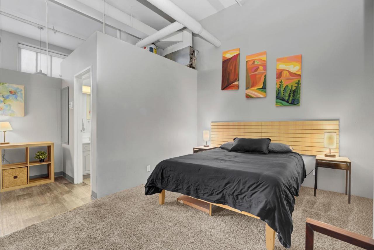 Renu - Relax, Revive, Renew 5*