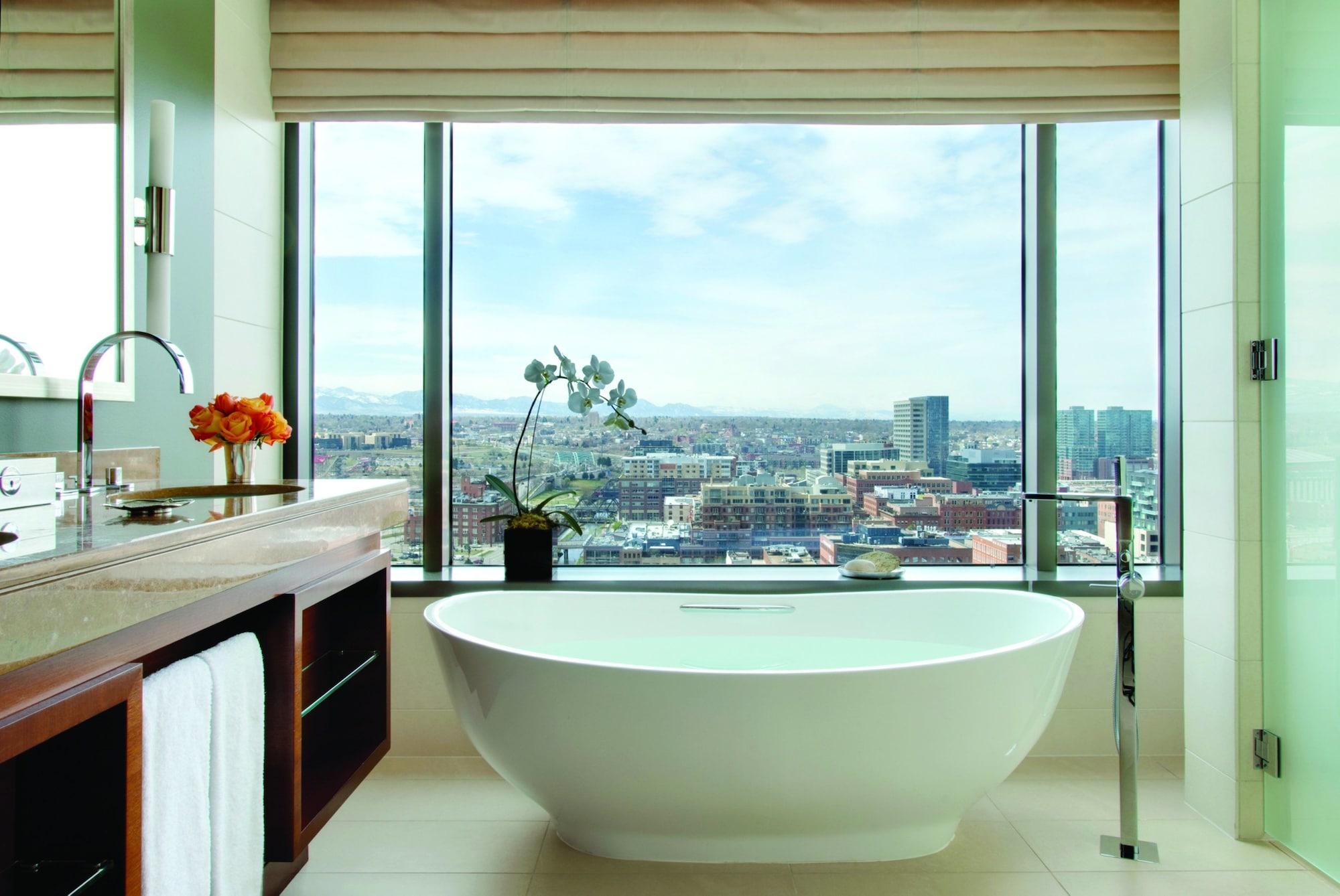 Four Seasons Hotel