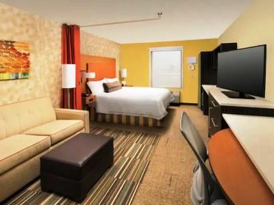 Home2 Suites By Hilton Denver International Airport Hotel 3*