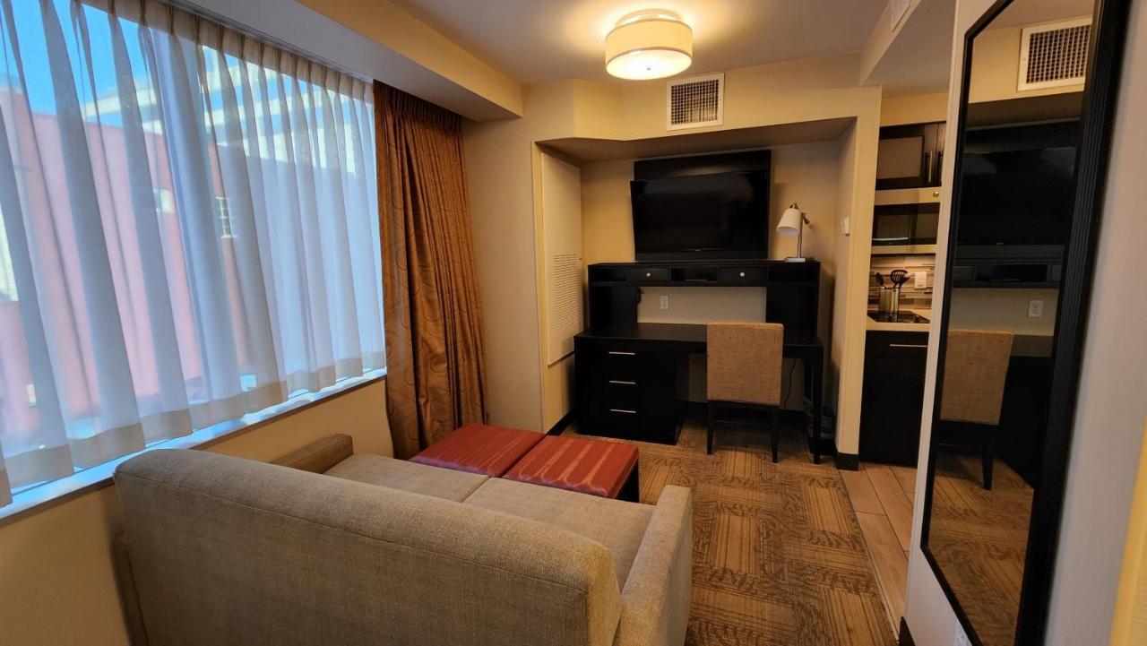 Staybridge Downtown By Ihg Hotel Denver