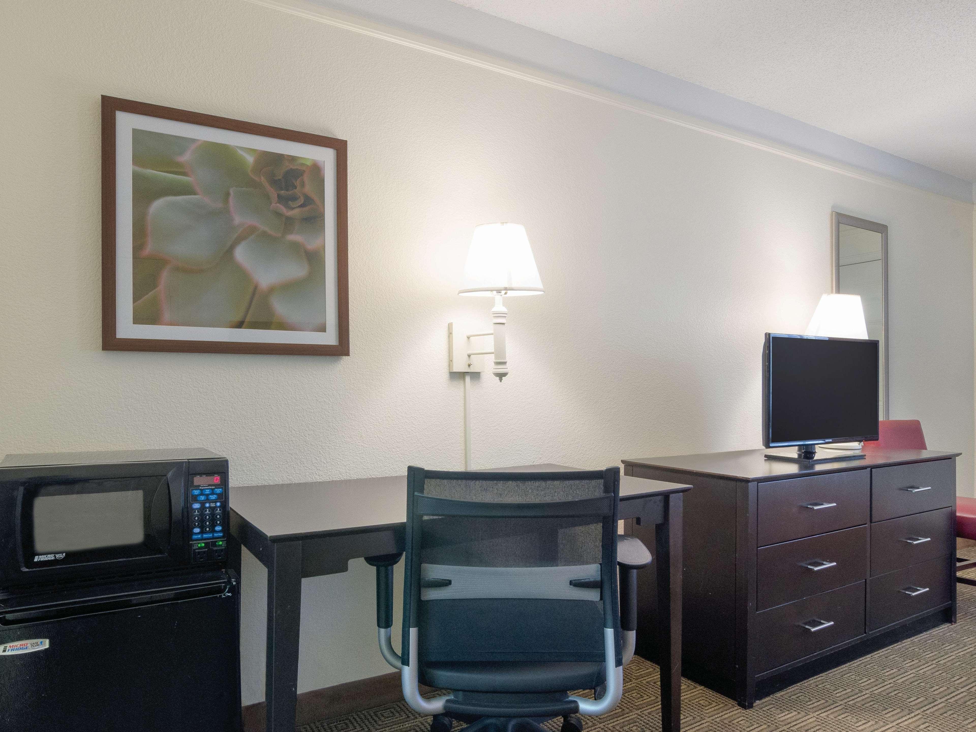 Hotel La Quinta By Wyndham Cherry Creek 3*