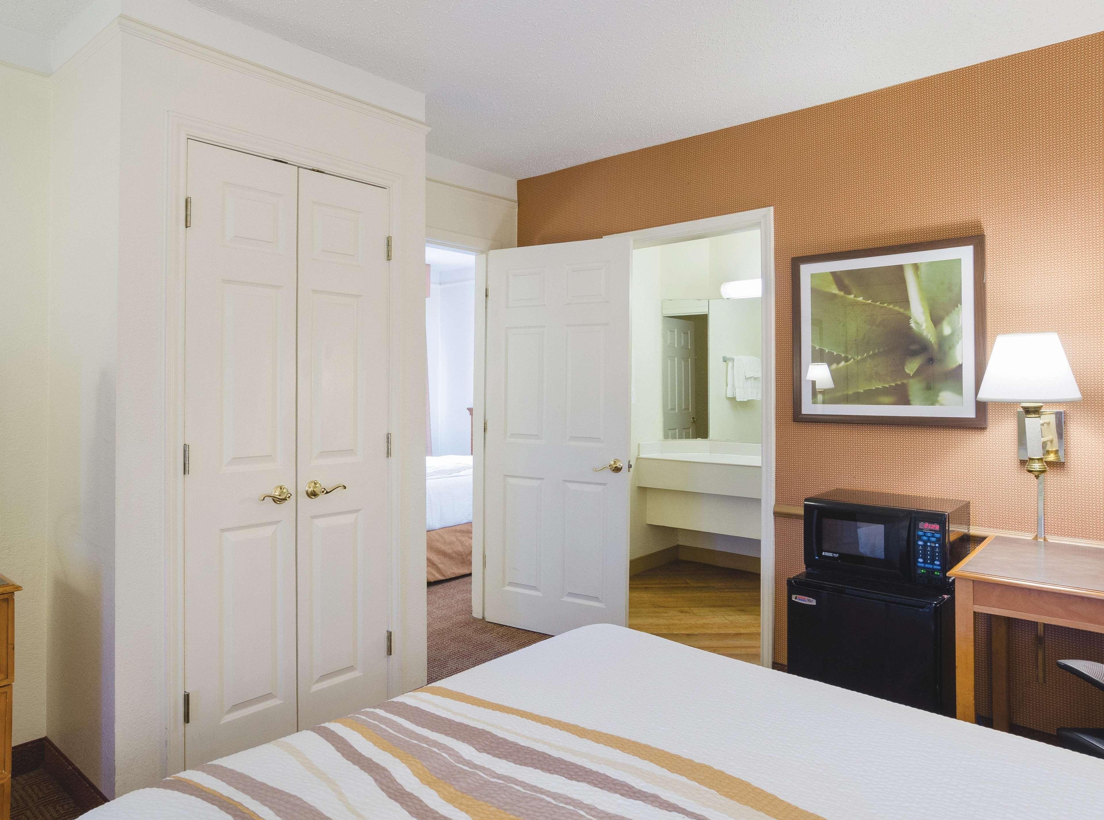 La Quinta By Wyndham Cherry Creek