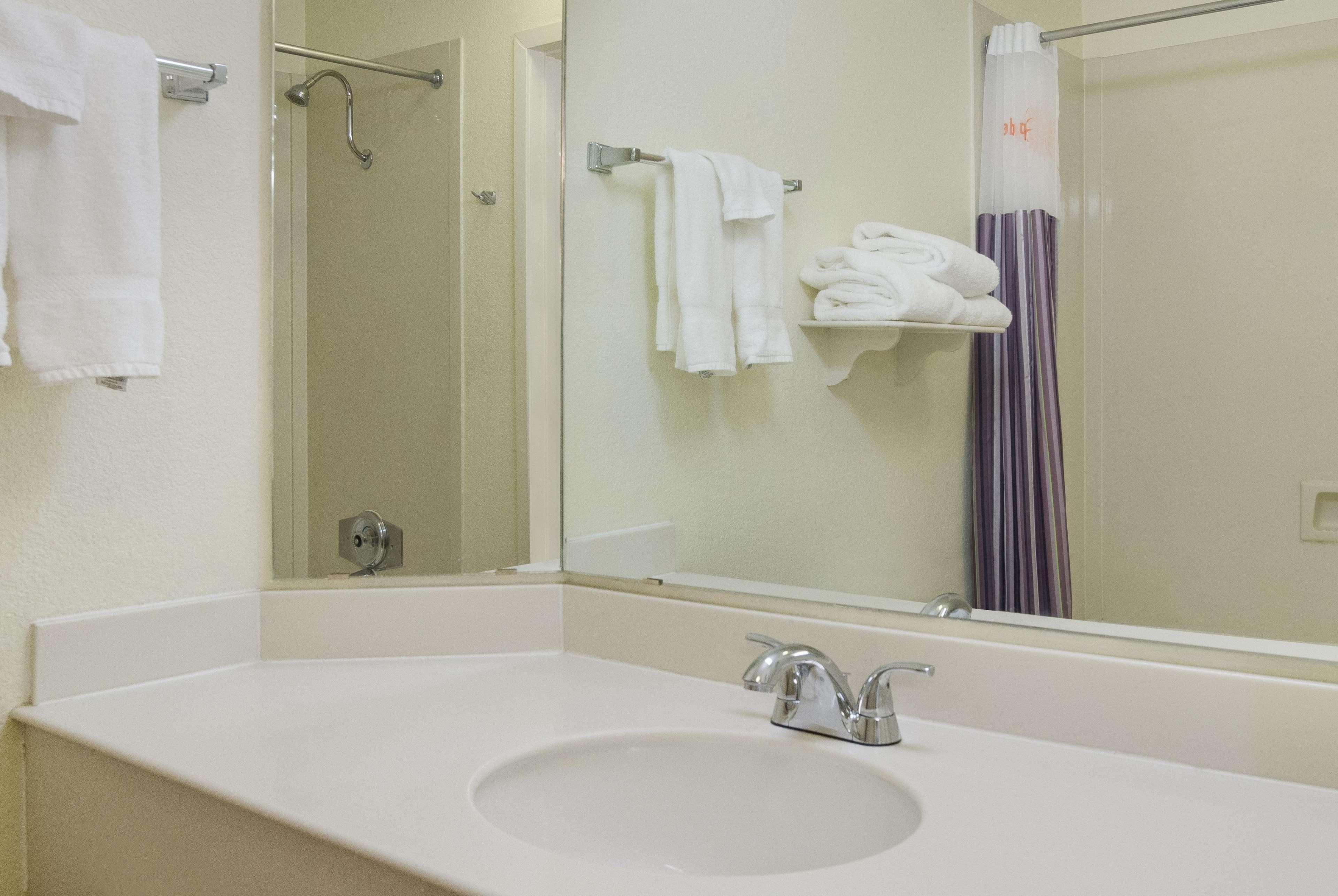 La Quinta By Wyndham Cherry Creek Hotel