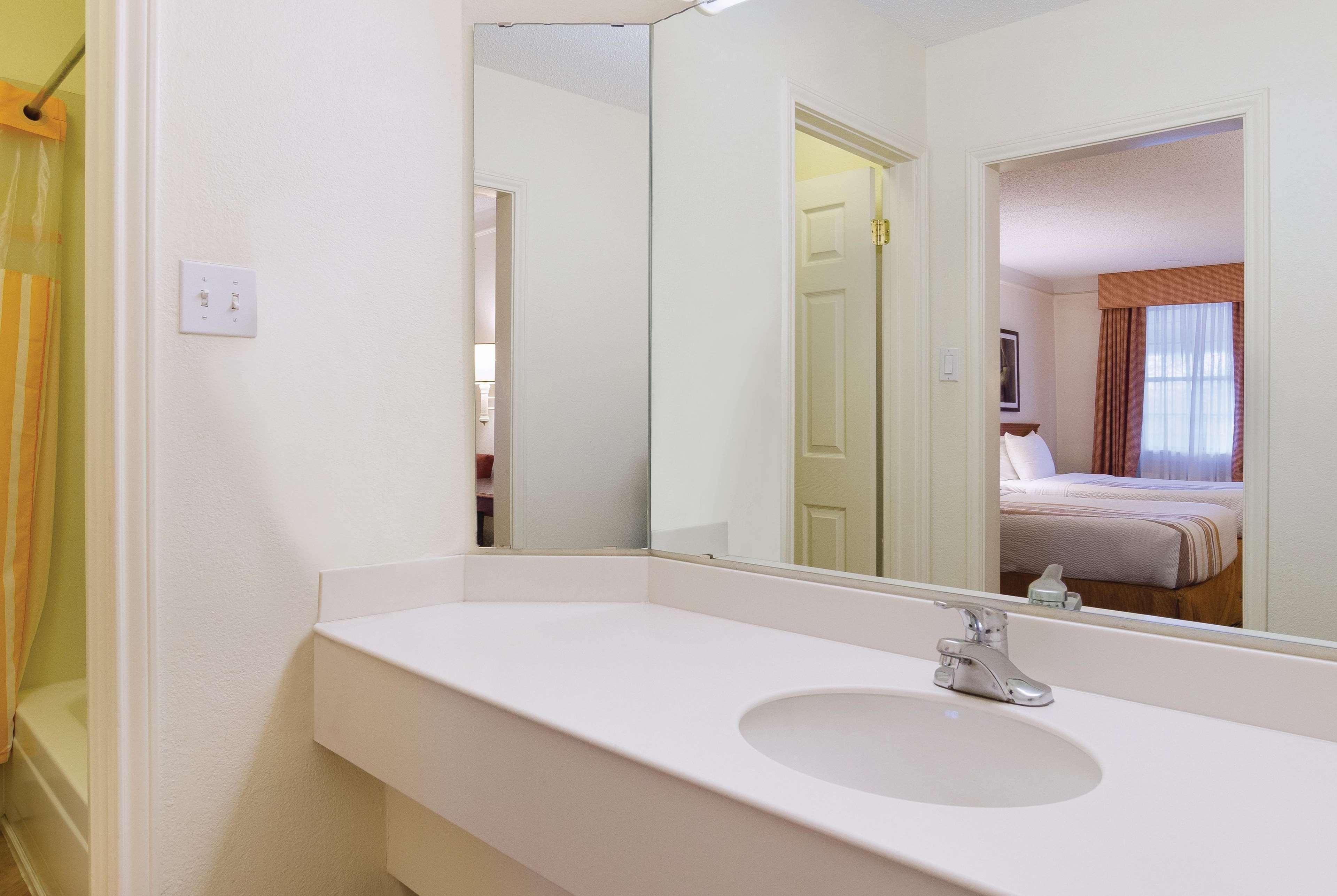 La Quinta By Wyndham Cherry Creek