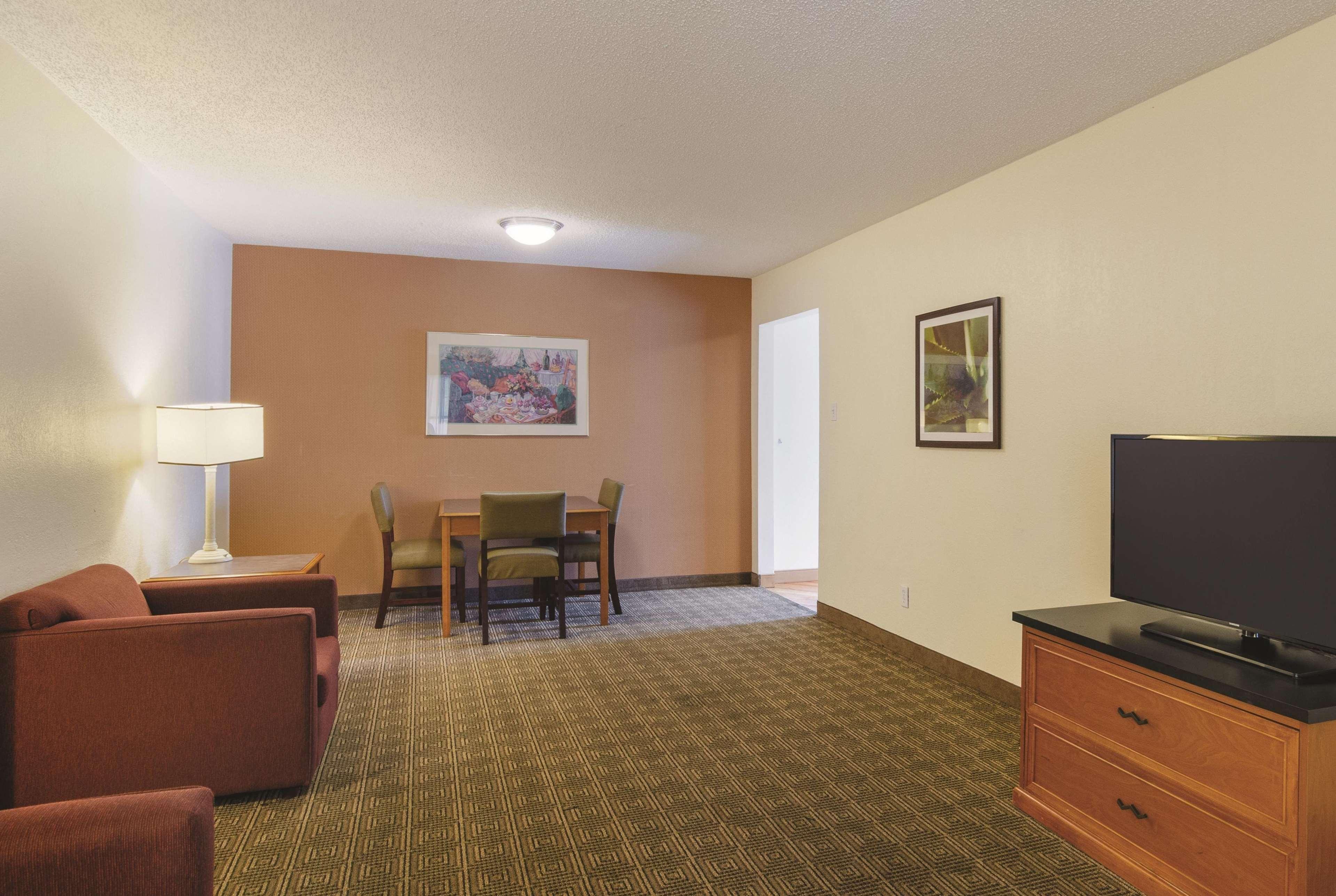 La Quinta By Wyndham Cherry Creek Denver