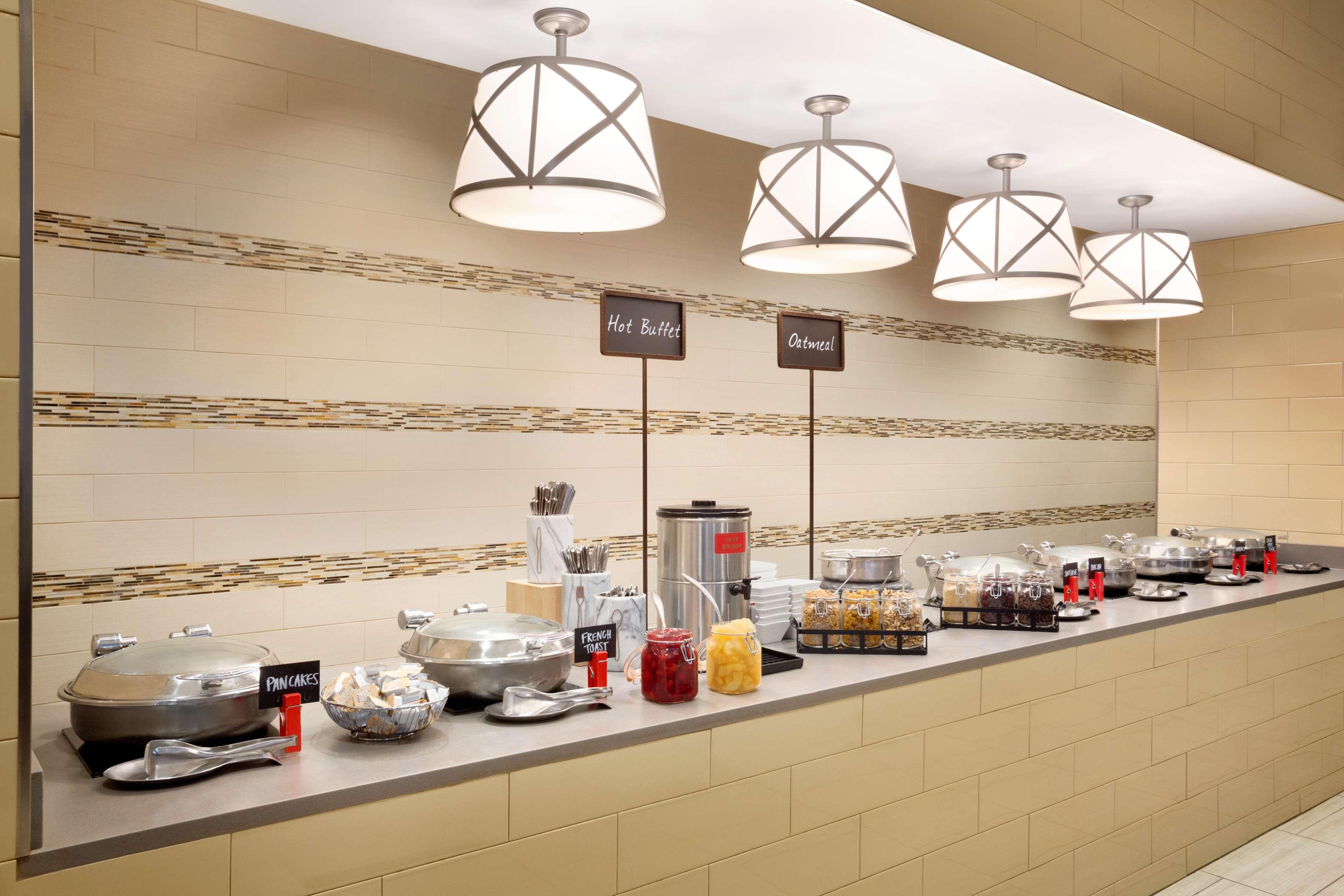 Embassy By Hilton Downtown Convention Center Hotel 4*