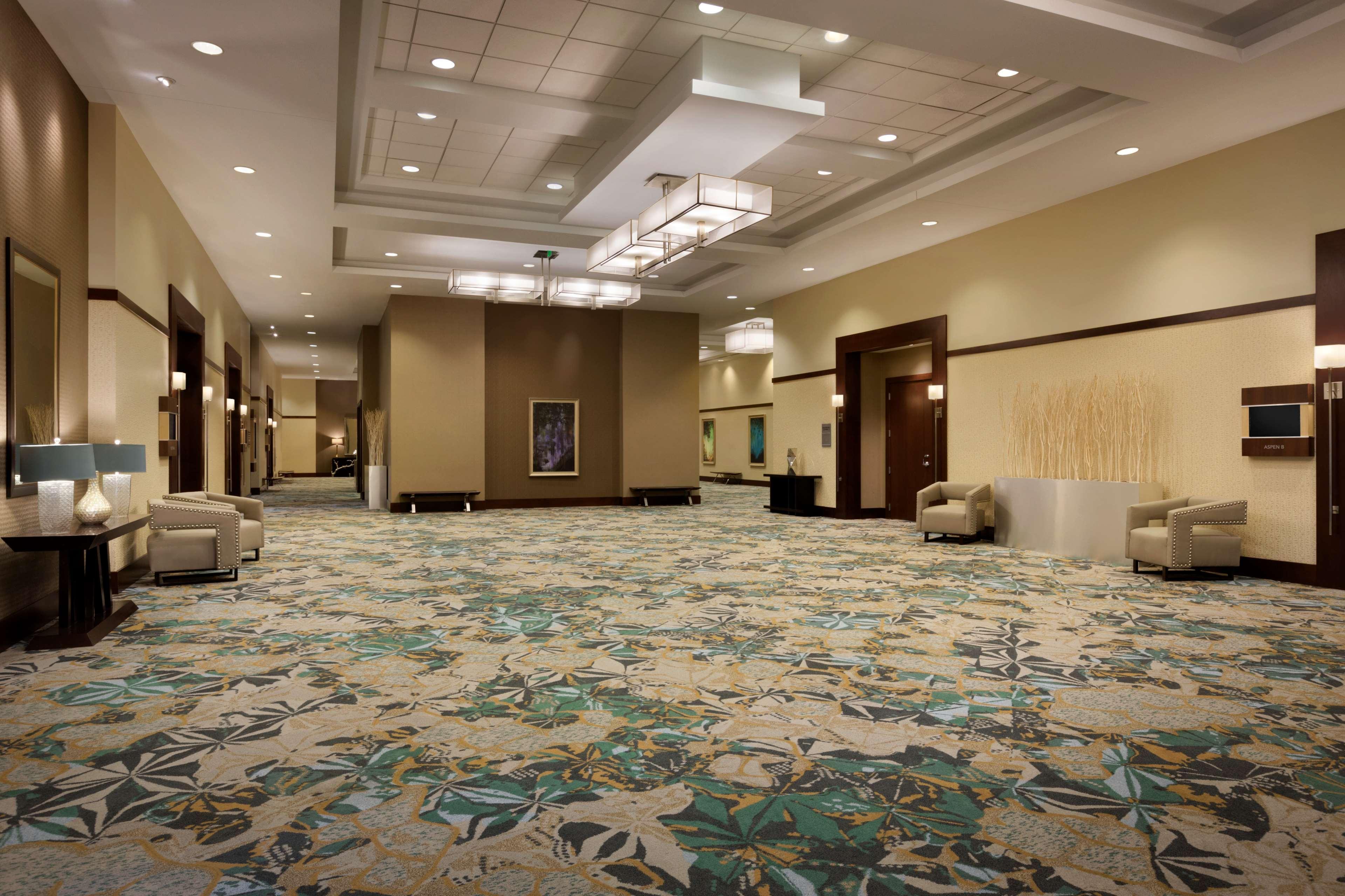 Embassy By Hilton Downtown Convention Center 4*