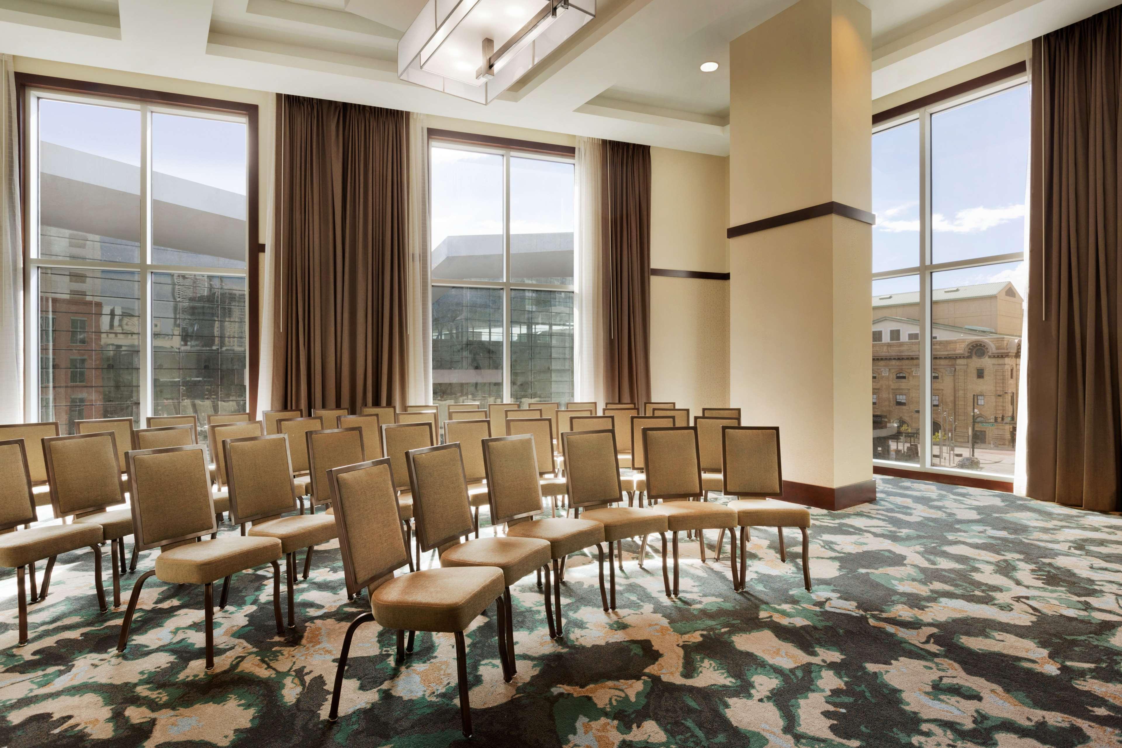 Embassy By Hilton Downtown Convention Center Hotel Denver