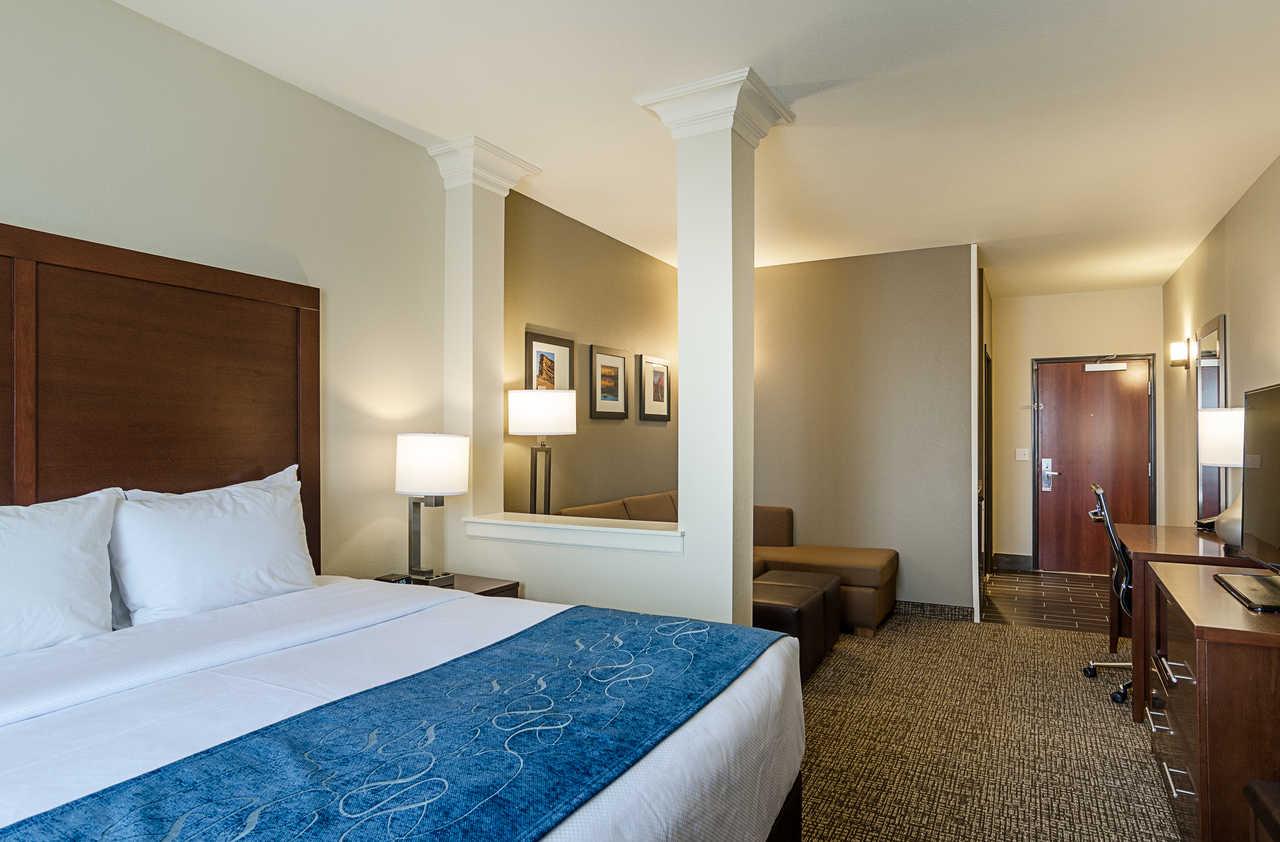 Comfort Near Downtown Hotel