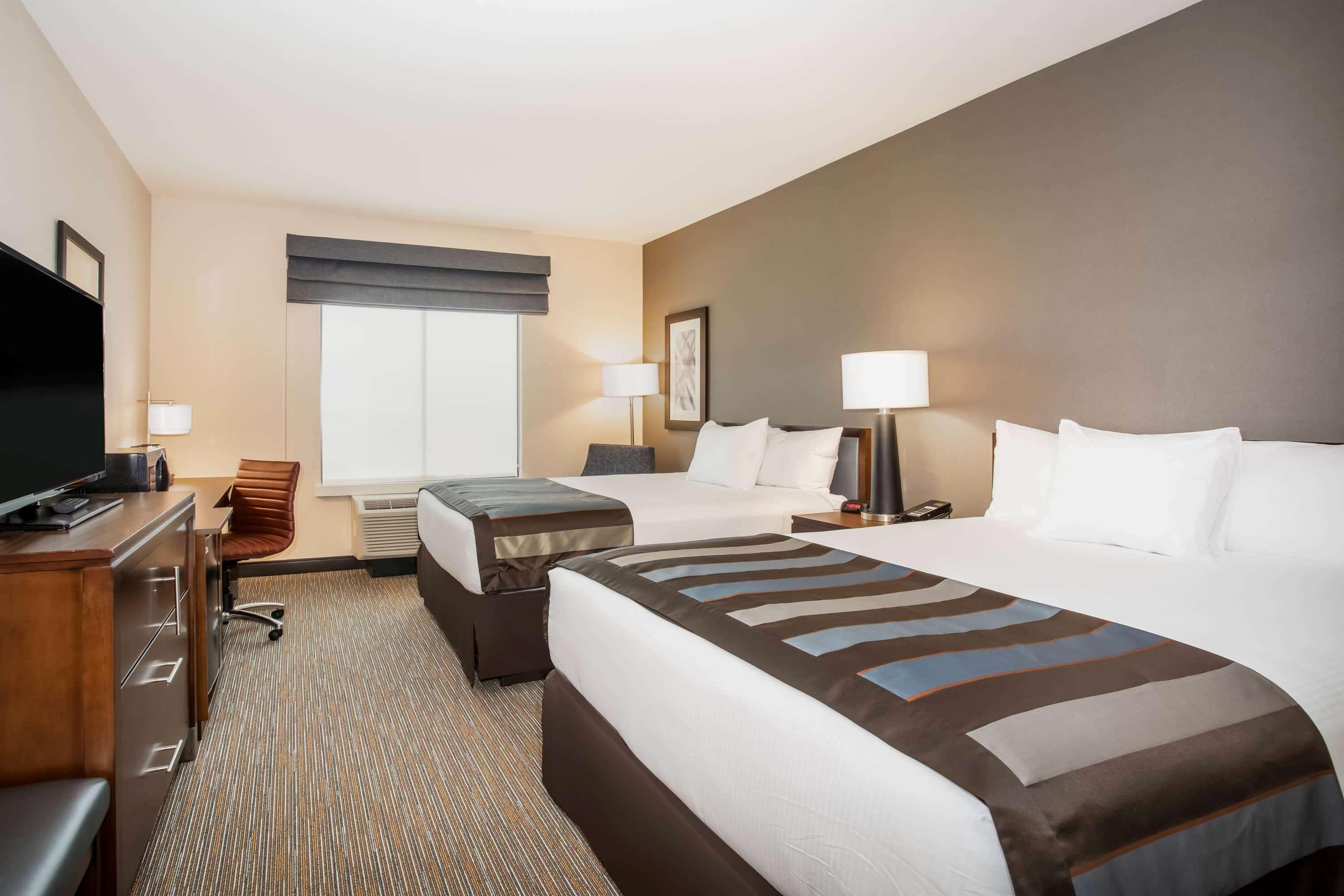 Hotel Wingate By Wyndham Airport