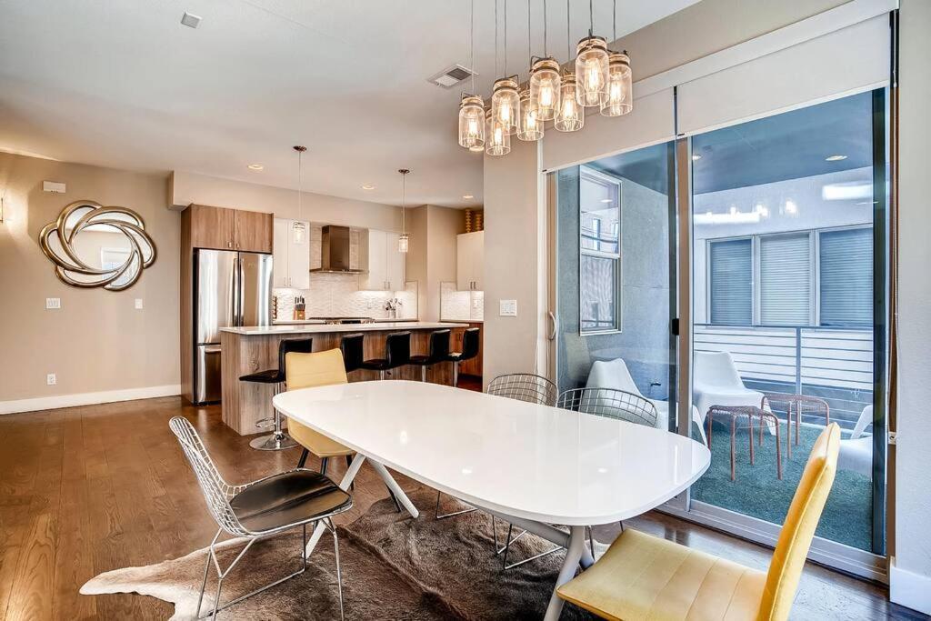 Apartment Luxurious, 3 Bdr Home-balcony, Rooftop And Parking *